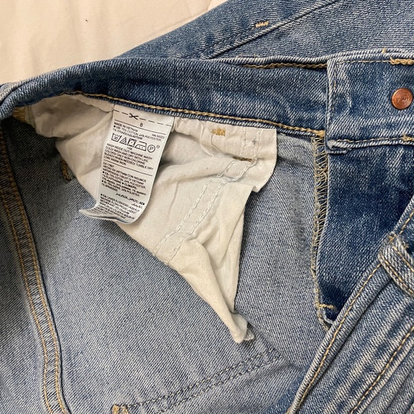 Old Navy Jean Short Cut Offs Size 8 EUC! - Picture 3 of 4